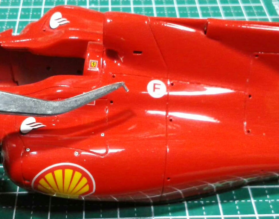 「フェラーリF10 1/20フジミ製作記」のブログ記事一覧-～～息切れ模型製作～～