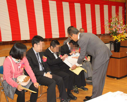 平成２７年 船橋市手をつなぐ育成会 成人式 新年会が行われました 船橋市手をつなぐ育成会事務局長代理のブログ