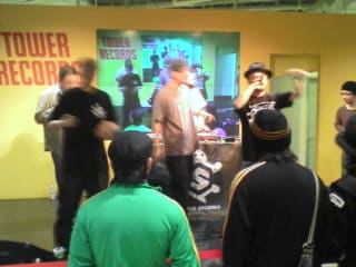 ART OF VIBESインストアライブ