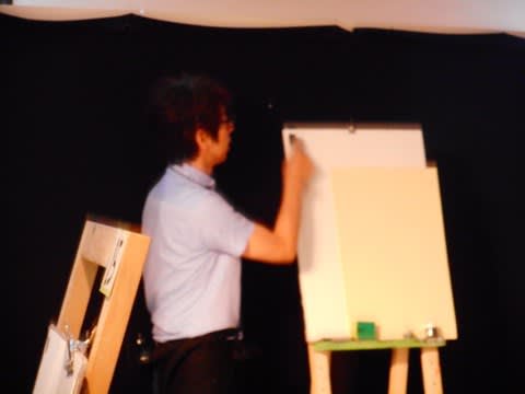 徹底的に磨きをかける 木炭 人物画 Sakura Artsalon Osaka
