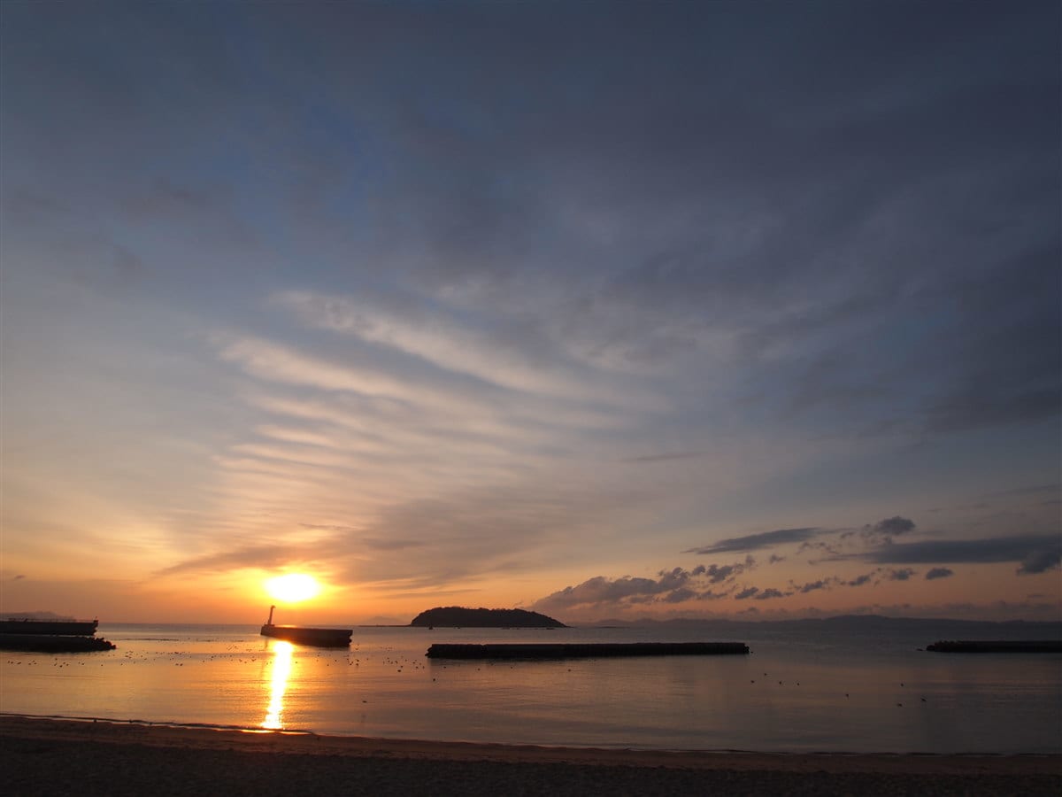 今朝の吉良・恵比寿海岸の画像