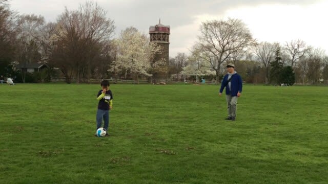 百合が原公園のサッカー ３６５日怪獣と夏休み