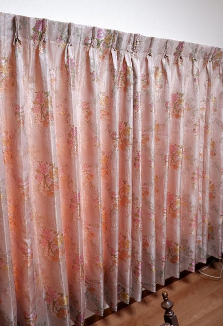 リヨン織物美術館 ピンクのカーテン施工例 インテリア イハラのスタッフブログ 国立窓掛屋婦人