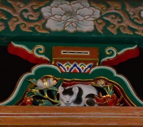 日光東照宮-5 左甚五郎の作・眠り猫と雀 - 平安時代の歴史紹介とポート 