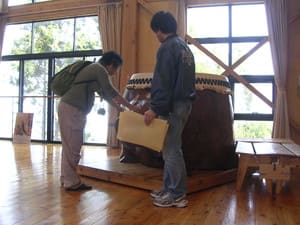 佐渡太鼓体験交流館で