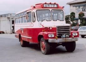 山形交通のボンネトバス