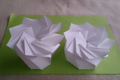 八角形の立体花紋折りを試作してみました 日だまりのエクセルと蝉しぐれ