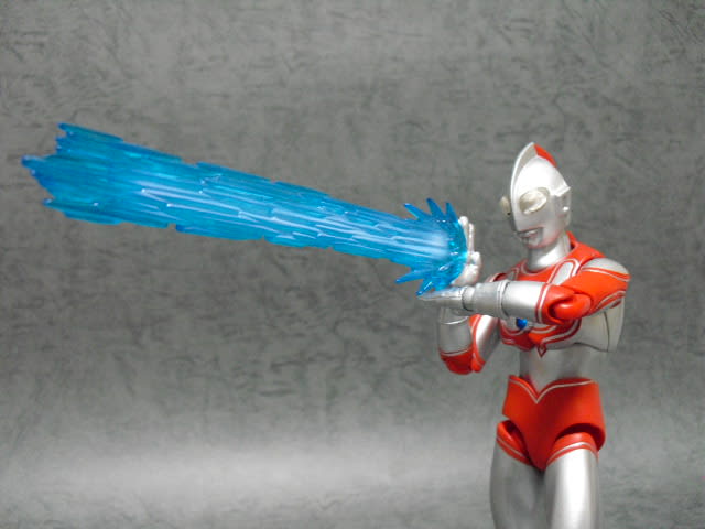 Ultra Act 帰ってきたウルトラマン ひびレビ