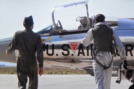映画 ライト スタッフ 空に挑んだ男たち ネイビーブルーに恋をして