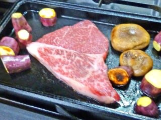 肉を焼いてホタルイカもなべも (2).jpg