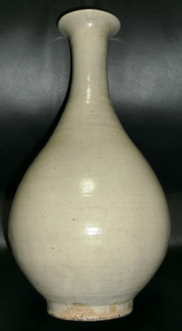 磁州窯 白地鉄絵飛雀草文徳利瓶　玉壺春形瓶 磁州窯 白地鉄絵飛雀草文徳利瓶 玉壺春形瓶