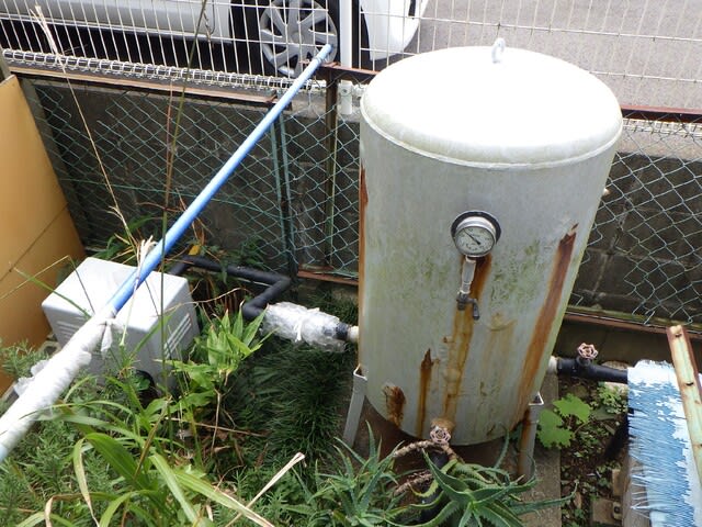 井戸ポンプと圧力タンクの交換・・・千葉市 - (有)内設備工業