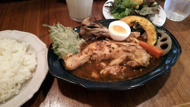 タムゾー:チキンスープカレー