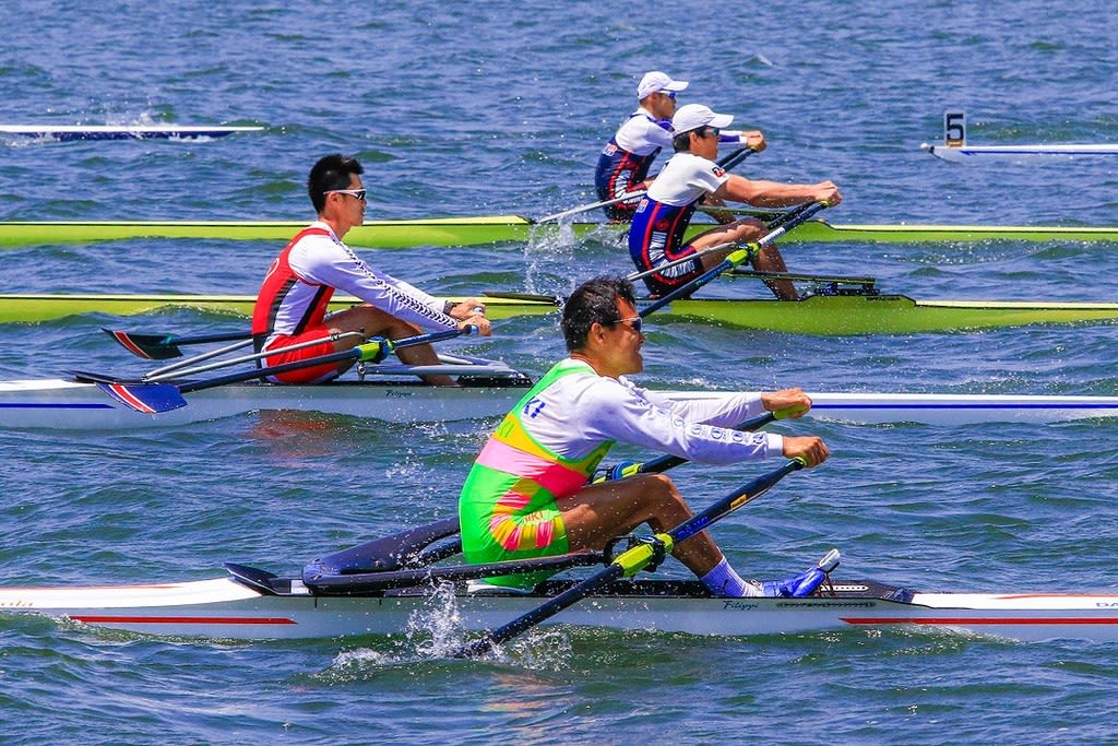 朝日レガッタ びわ湖で手漕ぎボートの競技21種目 炎のクリエイター日記