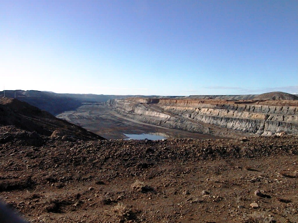 石炭の露天掘りの跡 オーストラリアからホカホカ情報