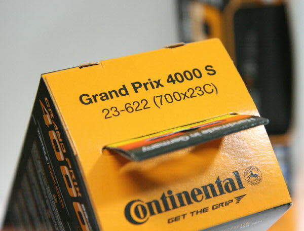 コンチネンタル GrandPrix 4000 S ～ クリンチャー三大巨頭と呼ばれる 