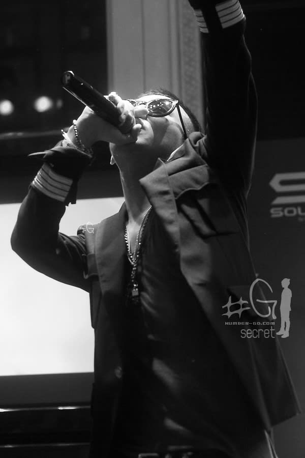 G Dragon Soul By Ludacris Launch Show Fan Photos Bigbang Check It Out