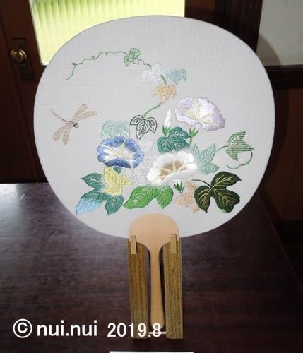 日本刺繍の 飾りうちわ 日本刺繍 Nuinui のブログ