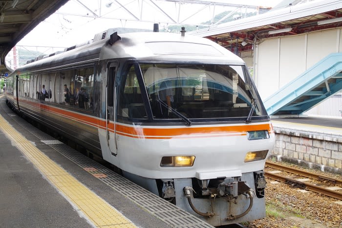 国鉄(JR西日本 紀勢本線)急行はまゆう 名古屋行 和歌山 桜井線経由 