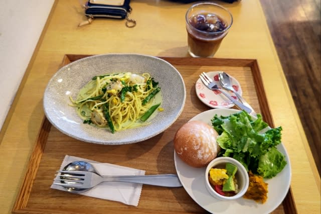 マフィンの美味しいカフェでパスタランチ・・・食堂サジロ（泉崎 ...