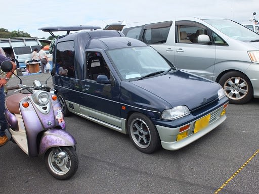 働く軽自動車 カーモデルとエレクラ