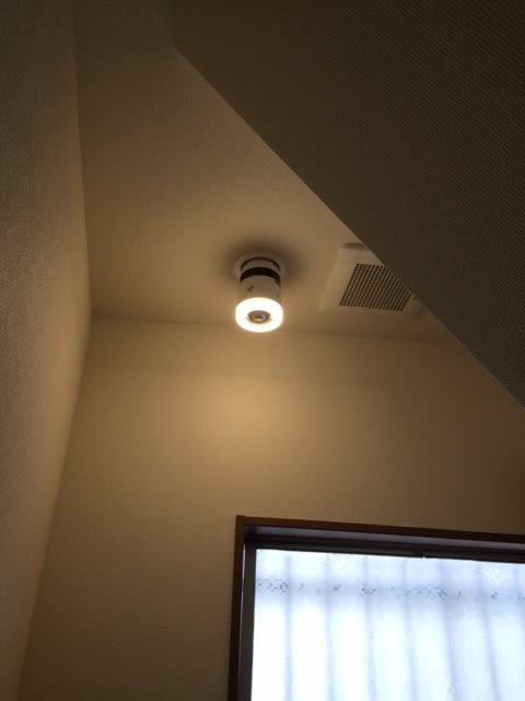 売れてます。トイレに最適なセンサーＬＥＤライト付プラズマクラスター