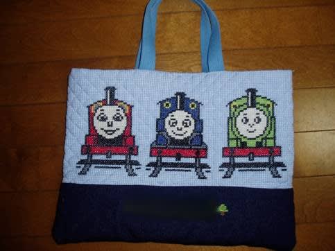きかんしゃトーマスの通園バッグ きかんしゃトーマスの刺繍ブログ きかんしゃトーマスの通園バッグ きかんしゃトーマスの刺繍ブログ