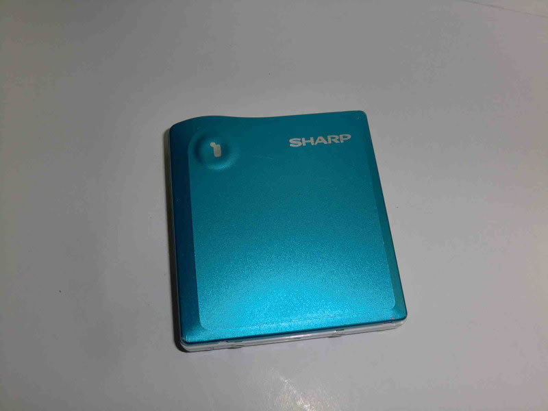 SHARP 1-BIT PORTABLE MD PLAYER MD-DS33 ポータブルＭＤプレーヤー - 乾電池の画像集 出張所