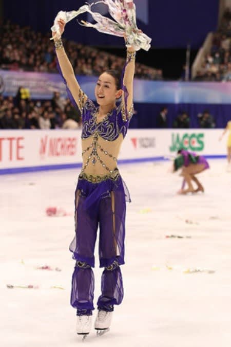 浅田真央 Mao Asada Lonely Rose Nhk杯フォト集 浅田真央ちゃんに あいをこめて