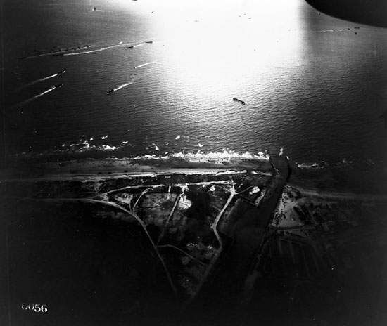 戦争当時の空撮・攻撃時の写真 お気に入り sandorobotics.com