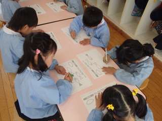 おれんじ 5歳児 線遊び おおわだ保育園 子どもたちの様子 おれんじ 5歳児 線遊び おおわだ保育園 子どもたちの様子