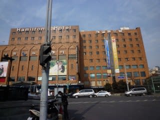 イーテォン　梨泰院　メイン通り 20111 0220 ,,