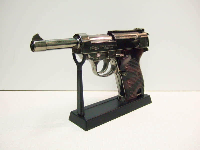 ワルサーp 38 ピストル型ガスターボライター 三鷹ワンダーランド 三鷹 インテリア 雑貨ショップ ワンダーランドへ ようこそ ワルサーp 38 ピストル型ガスターボライター 三鷹ワンダーランド 三鷹 インテリア 雑貨ショップ ワンダーランドへ ようこそ