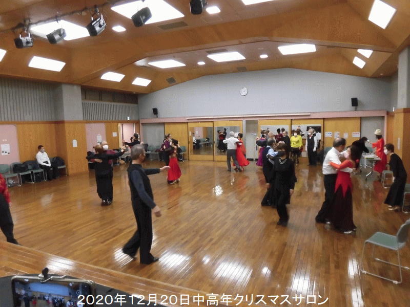 中高年社交ダンスサロン 島インテリアでは壁 天井へのピクチャーレール コートハンガー 額付きミラーなどの取り付け工事を承ります 中高年社交ダンスサロン 島インテリアでは壁 天井へのピクチャーレール コートハンガー 額付きミラーなどの取り付け工事を承ります