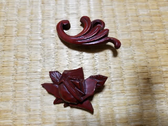 鎌倉彫りのブローチget 木彫り倶楽部 More