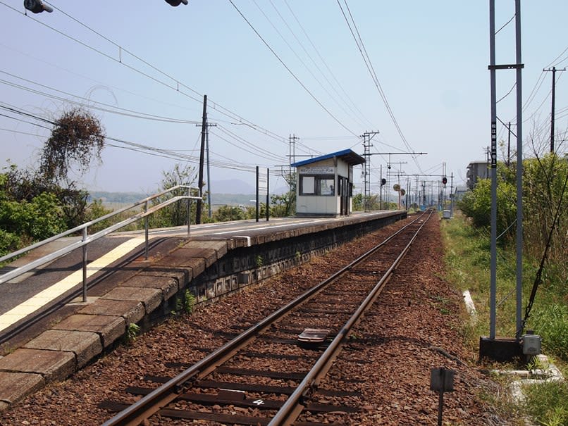 松江イングリッシュガーデン前駅 一畑電車北松江線 観光列車から 日々利用の乗り物まで