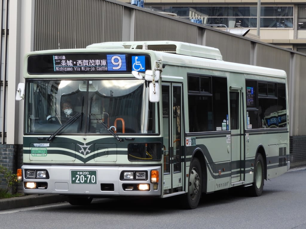 本物京都市交通局バス行先表示幕、系統番号幕付き