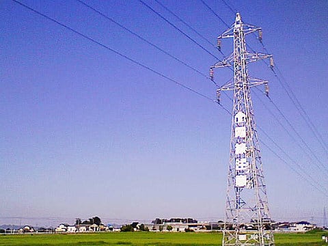 送電線の鉄塔（邑楽町）