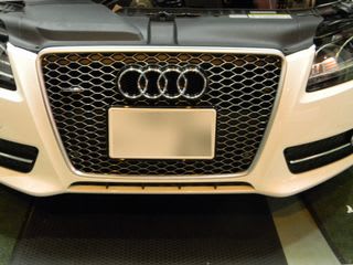人気アイテム Audi RS5(F5系）純正グリル＆必要パーツ - 外装、エアロ 