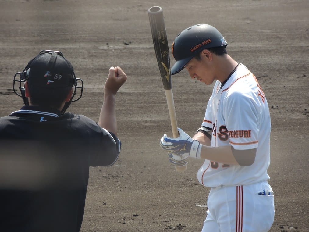 松本哲也外野手#31、骨折で痛い戦線離脱 - 巨人軍ブログ! 松本哲也外野手#31、骨折で痛い戦線離脱 - 巨人軍ブログ!