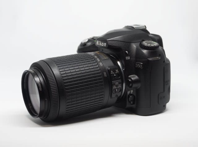 NIKON D50の暗所性能をカワスイで試してみた - カメラを続けて20年！