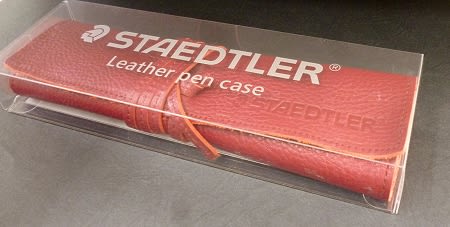 新品 STAEDTLER ステッドラー レザーペンケース ワインレッド 限定色