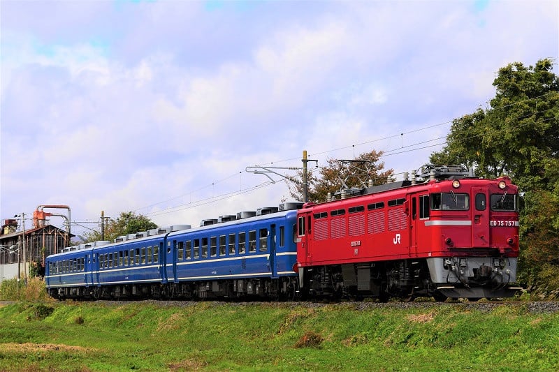 快速 仙山線紅葉号 - のんびり気ままに～光の鉄道写真ブログ