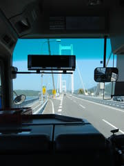 バスから見た来島海峡大橋