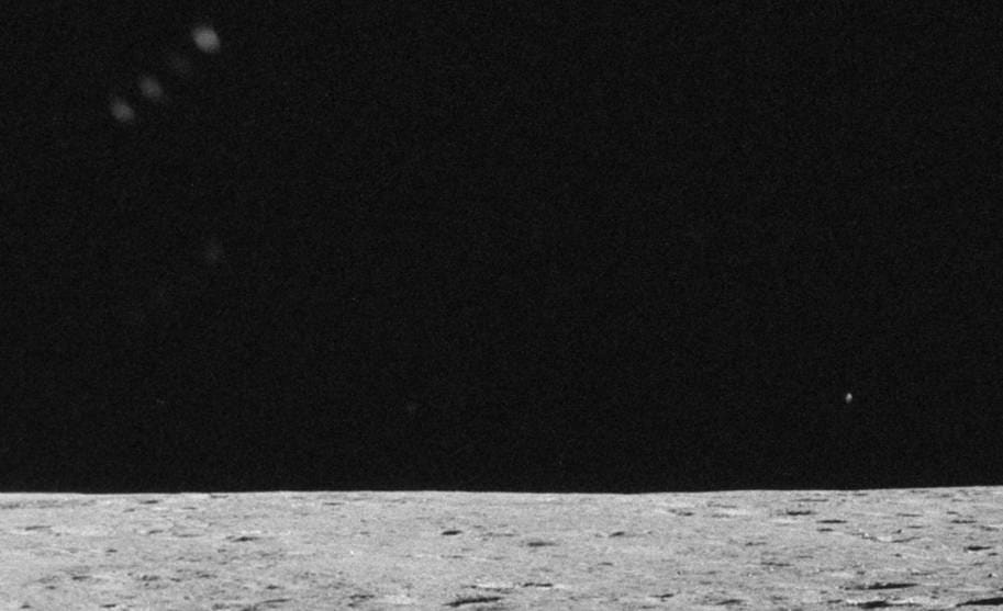 アポロ12号as12 48 7031高画質画像の部分拡大 仏典 聖書 ジョージ アダムスキー氏により伝えられた宇宙精神文明 空 言葉 天の父 宇宙 の英知 真如 法 ダルマ 灯明