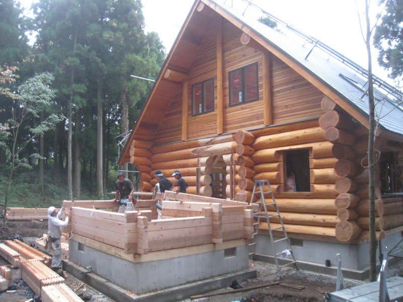 建て方中"