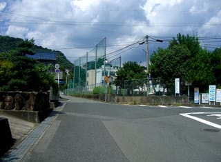 市立本郷小学校前