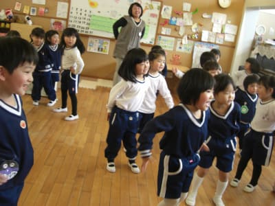 年少組 神さまのお話 マカレナ 光の子 年少組 神さまのお話 マカレナ 光の子