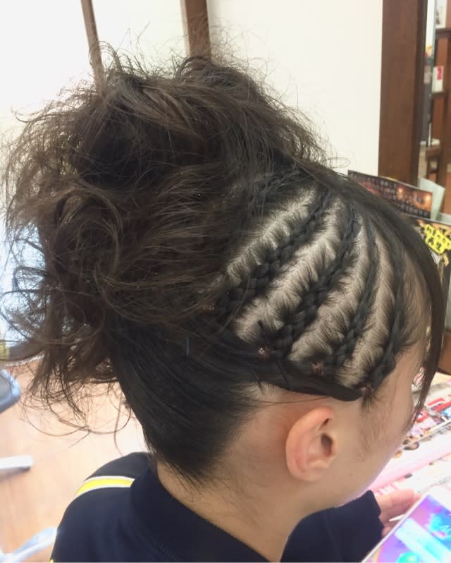 コーンロウ ブレイズ 体育祭ヘアセット Leopard Hair Style Blog 千葉みなとにある女性スタッフのみの美容室レオパードヘアスタイルブログ