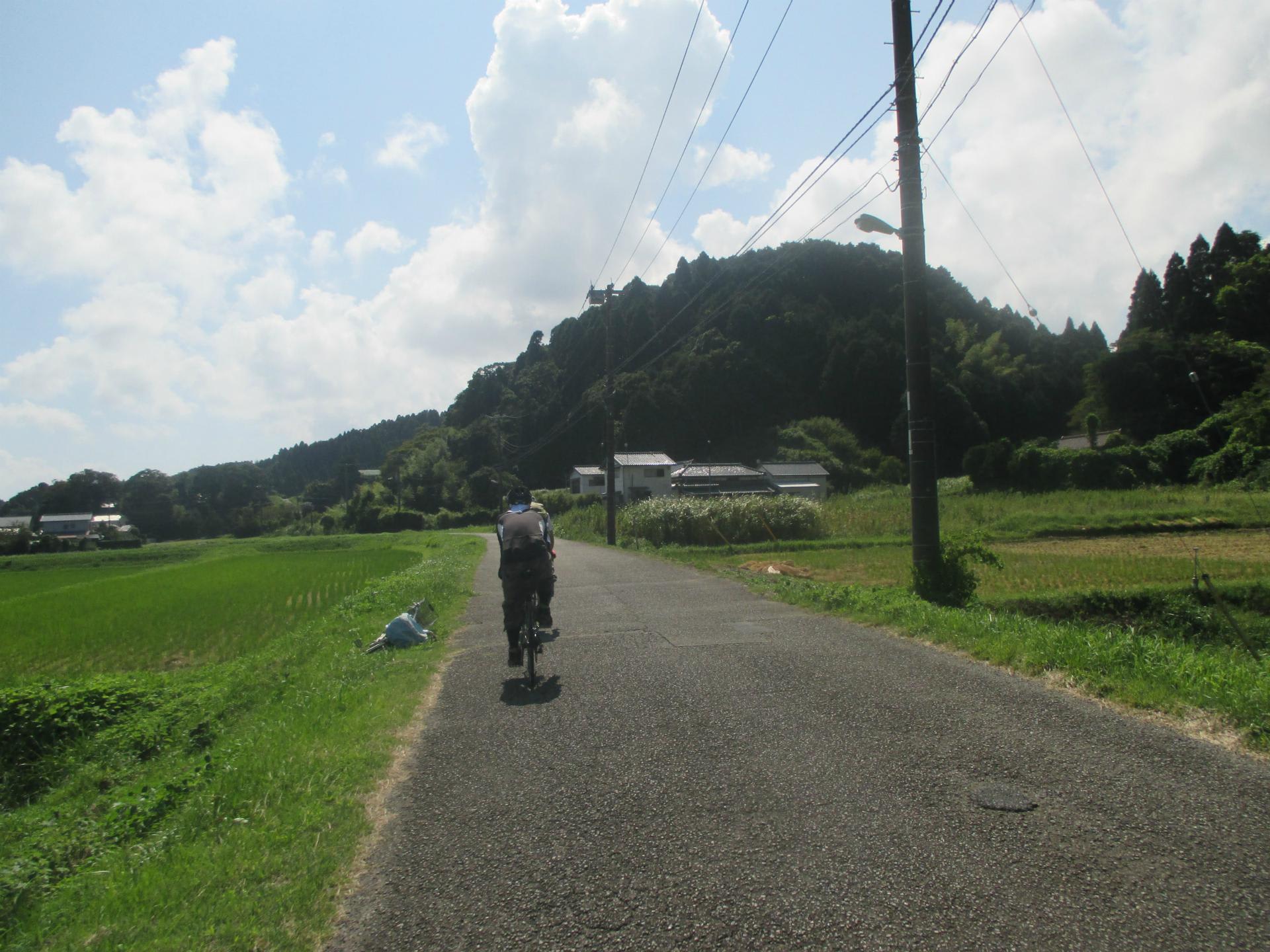 秋の気配漂う房総の田舎道を走って来たよ 2016年9月10日 土曜日 Randonneur旅日記 秋の気配漂う房総の田舎道を走って来たよ 2016年9月10日 土曜日 Randonneur旅日記